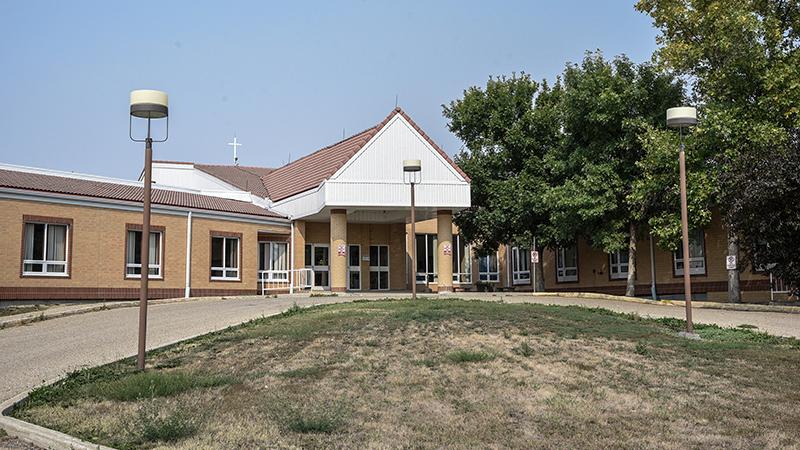 St. Joseph's Hospital/Foyer d'Youville