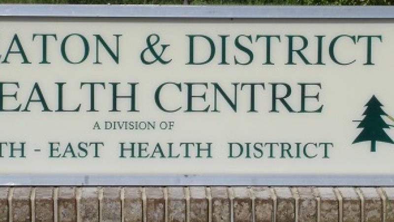 Smeaton Health Centre Sign