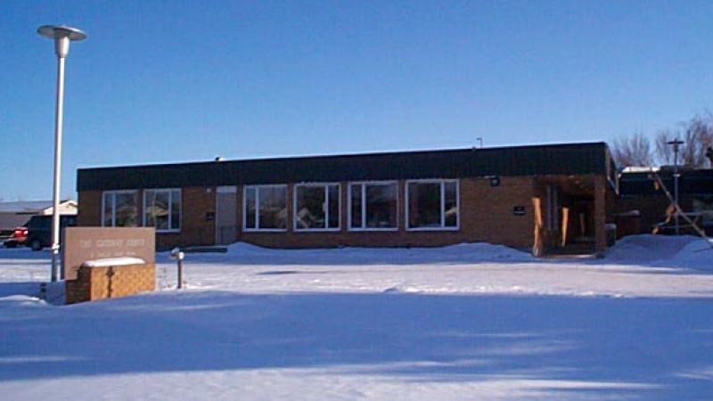 Exterior of Canora Gateway Lodge